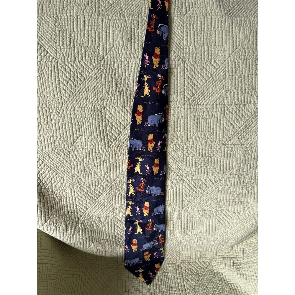 Winnie the Pooh - Men's ((Unisex tie) Tigger Eeyore Piglet